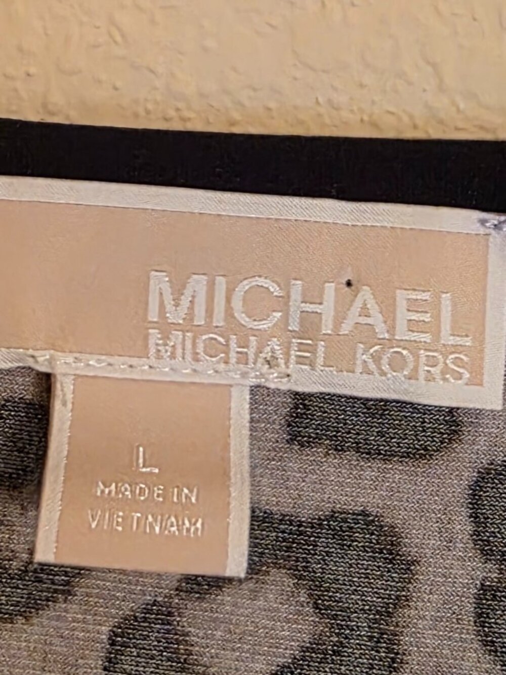 Micheal Kors Leopard top Size L - Picture 2 of 2